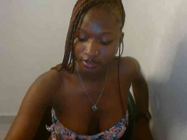 Sweet-fariha webcam