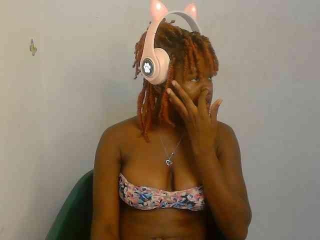 Sweet-fariha webcam