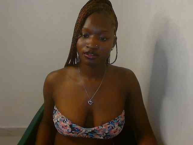 Sweet-fariha webcam
