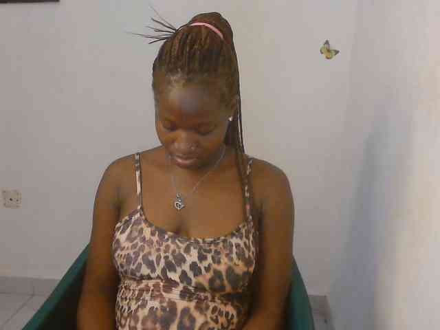Sweet-fariha webcam