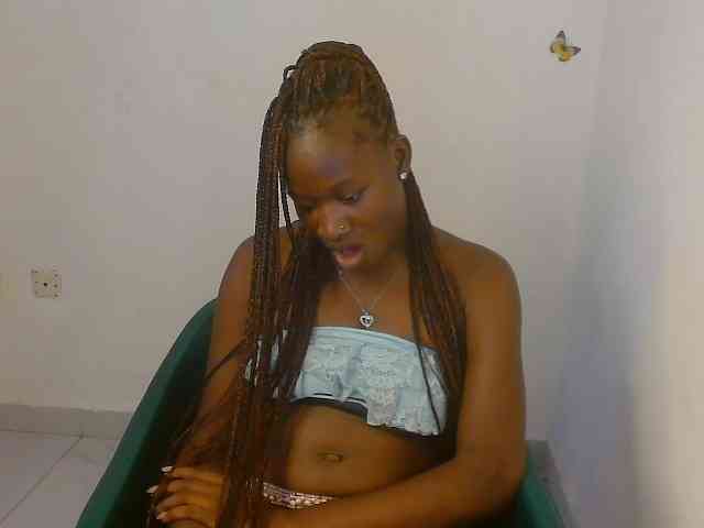 Sweet-fariha webcam