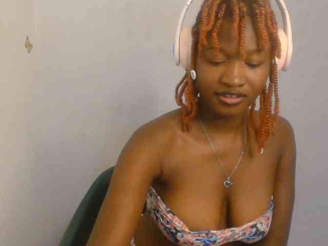Sweet-fariha webcam