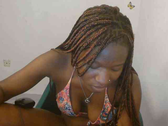 Sweet-fariha webcam