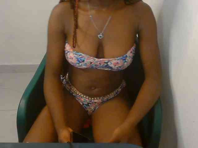 Sweet-fariha webcam