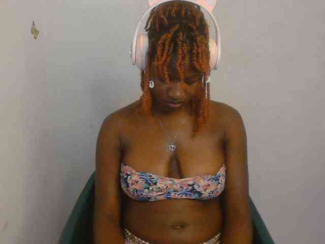 Sweet-fariha webcam