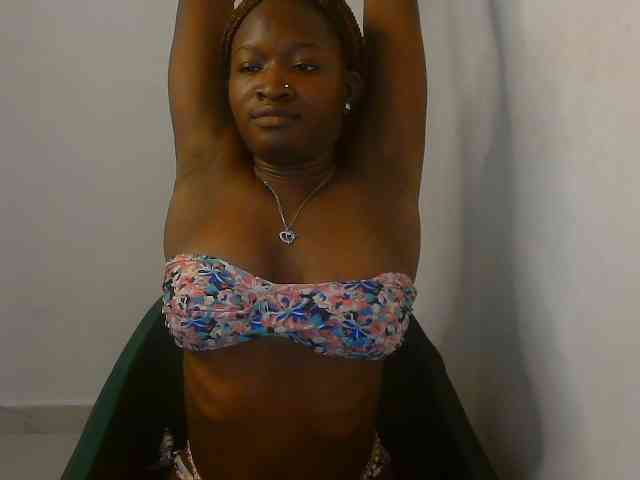 Sweet-fariha webcam