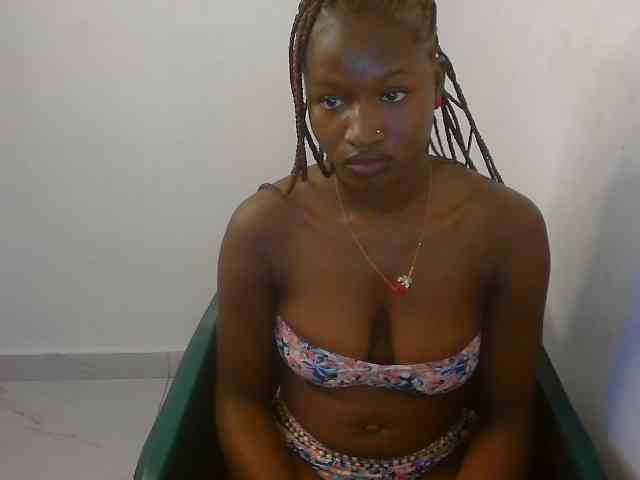 Sweet-fariha webcam