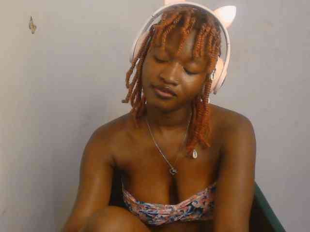 Sweet-fariha webcam
