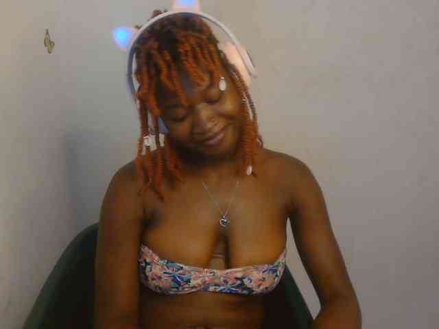 Sweet-fariha webcam