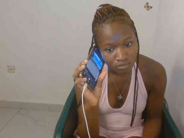 Sweet-fariha webcam