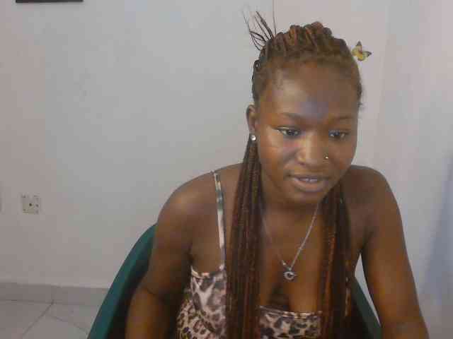 Sweet-fariha webcam