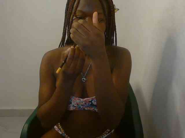 Sweet-fariha webcam