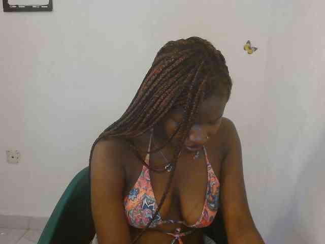 Sweet-fariha webcam