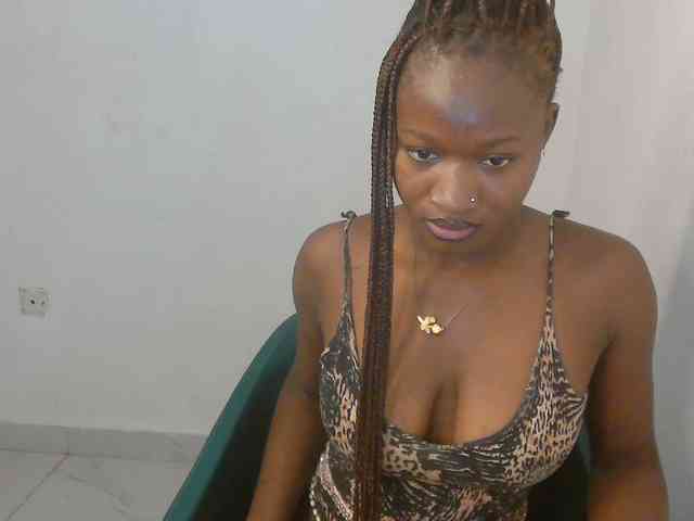 Sweet-fariha webcam