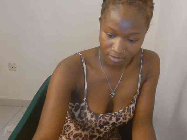 Sweet-fariha webcam