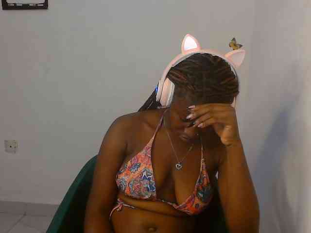 Sweet-fariha webcam