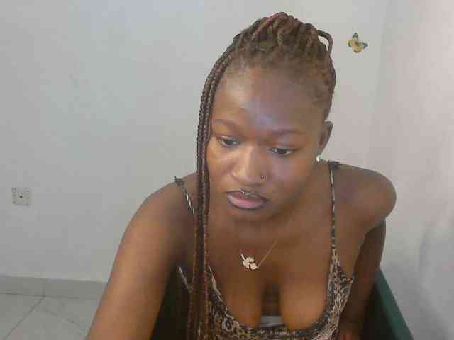 Sweet-fariha webcam