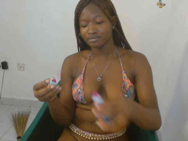 Sweet-fariha webcam