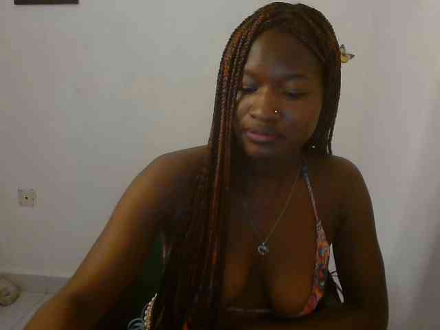 Sweet-fariha webcam