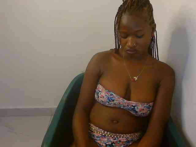 Sweet-fariha webcam