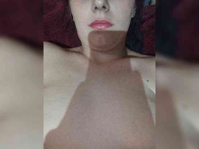 Alinnna20071 webcam