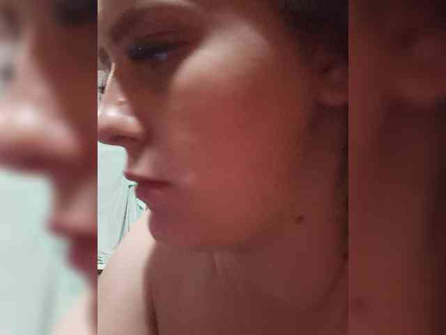 Alinnna20071 webcam