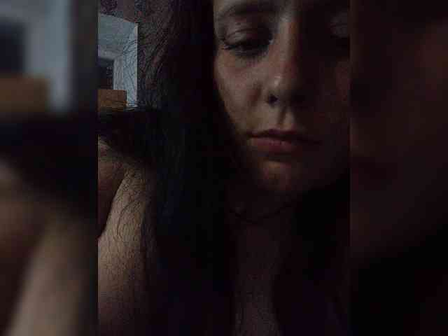 Alinnna20071 webcam