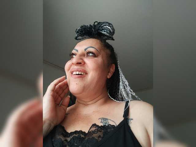 Valentina7979 live cam on BongaCams