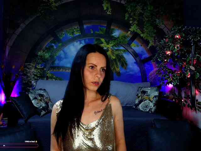 Model: RoxanneBlize