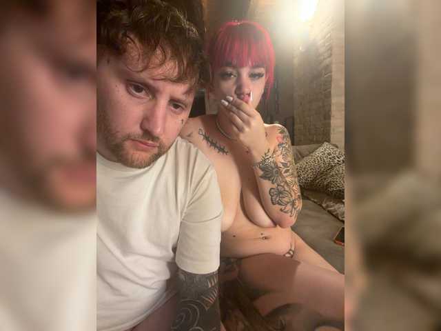 go to chat with Dollyred