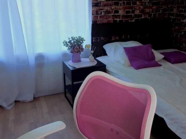 Vinaurra live cam on BongaCams