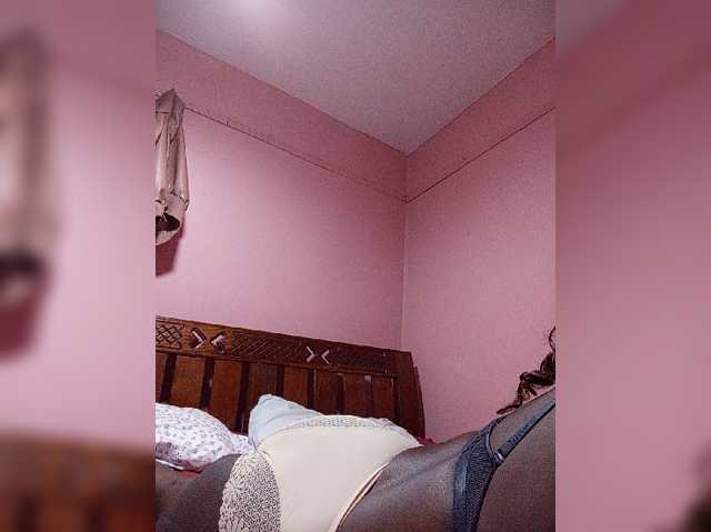 Madea live cam on BongaCams