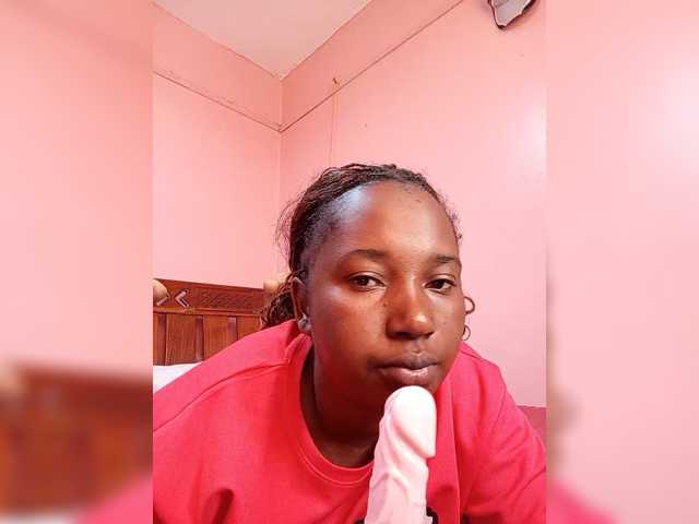 Madea live cam on BongaCams