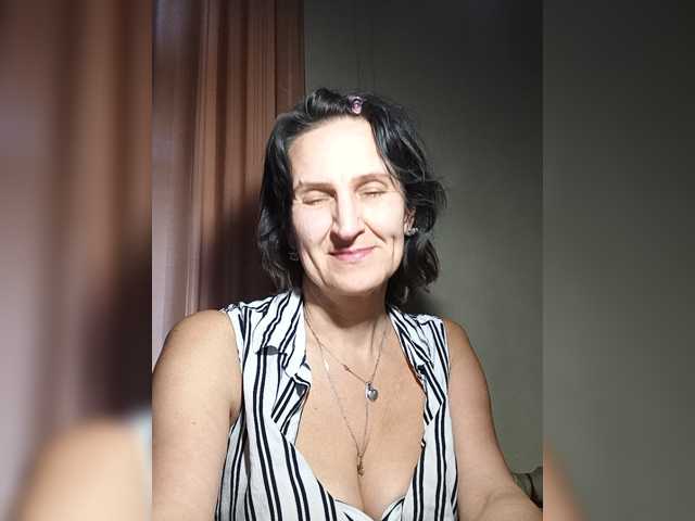 AleneLorrie live cam on BongaCams