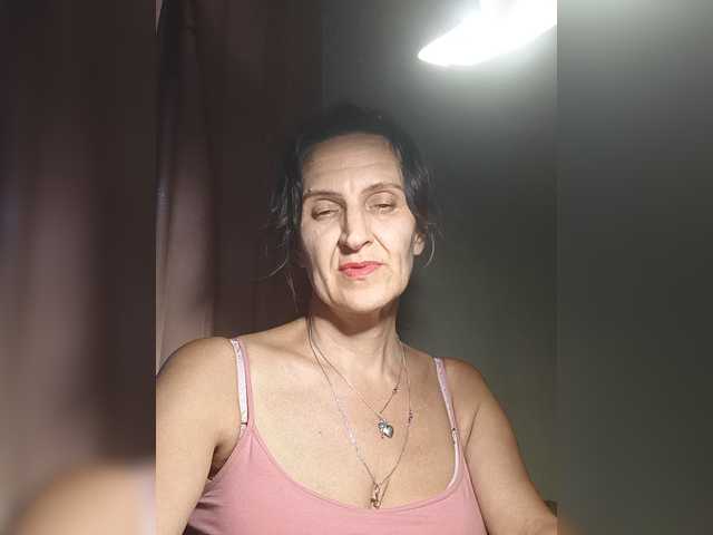 AleneLorrie live cam on BongaCams
