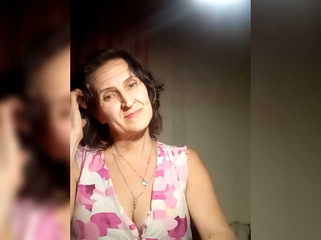 AleneLorrie live cam on BongaCams