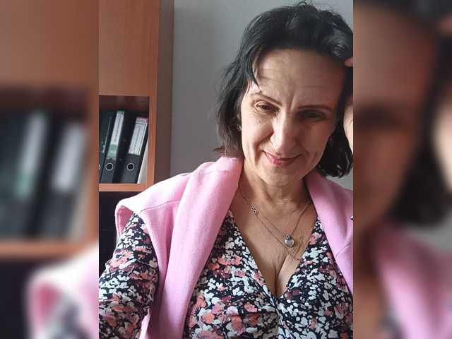 AleneLorrie live cam on BongaCams