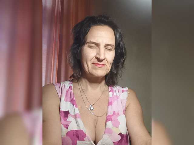 AleneLorrie live cam on BongaCams