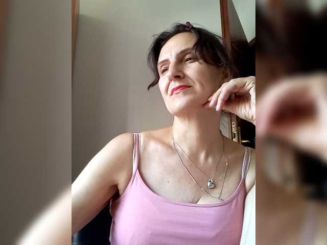 AleneLorrie live cam on BongaCams
