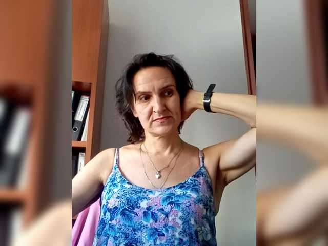 AleneLorrie live cam on BongaCams