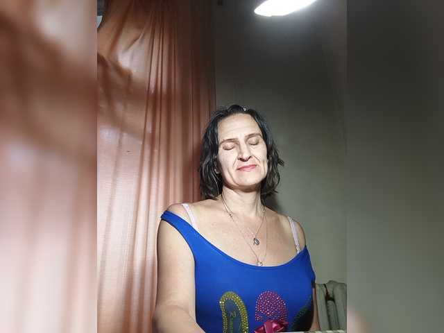 AleneLorrie live cam on BongaCams
