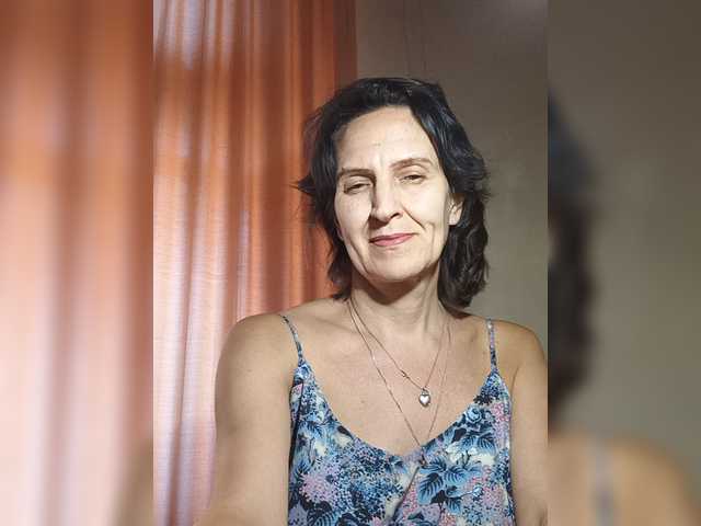 AleneLorrie live cam on BongaCams