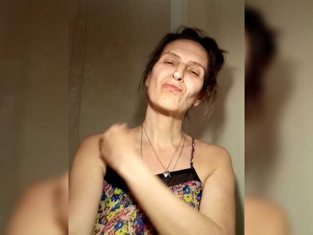 AleneLorrie live cam on BongaCams
