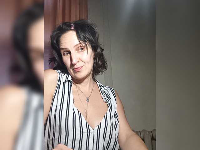 AleneLorrie live cam on BongaCams