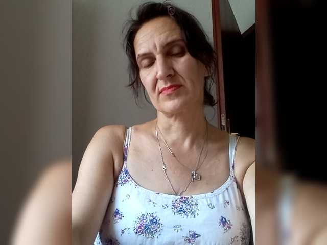 AleneLorrie live cam on BongaCams