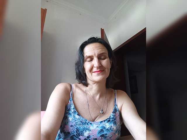 AleneLorrie live cam on BongaCams