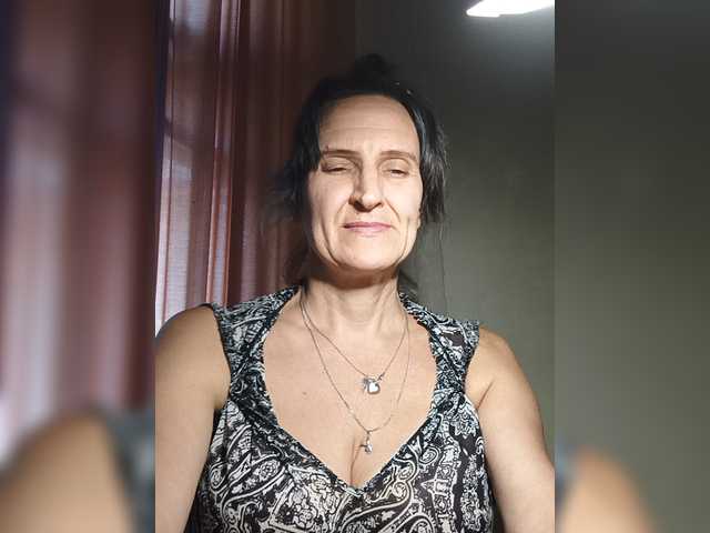 AleneLorrie live cam on BongaCams