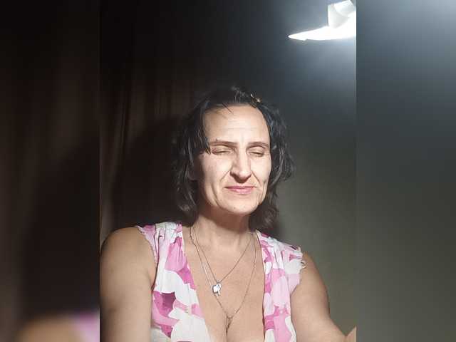 AleneLorrie live cam on BongaCams