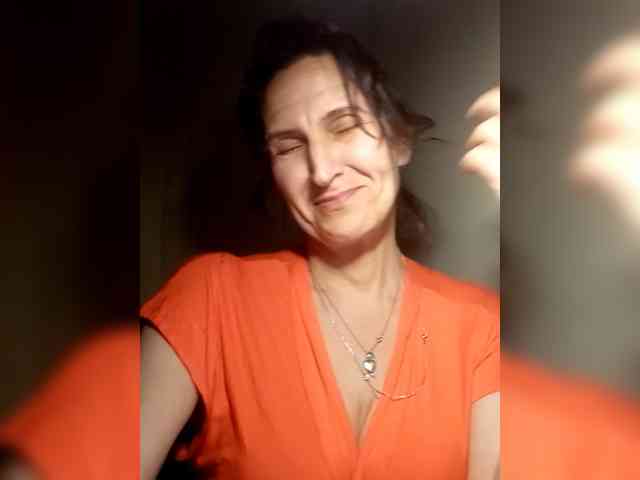 AleneLorrie webcam