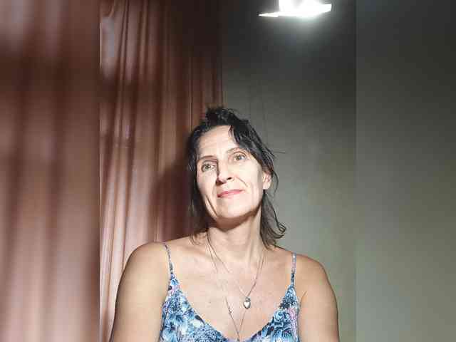 Modèle: AleneLorrie